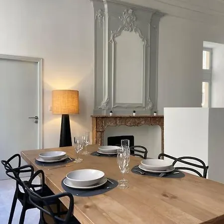 Apartment Avec Ventilateurs Proche Du Palais Des Papes *